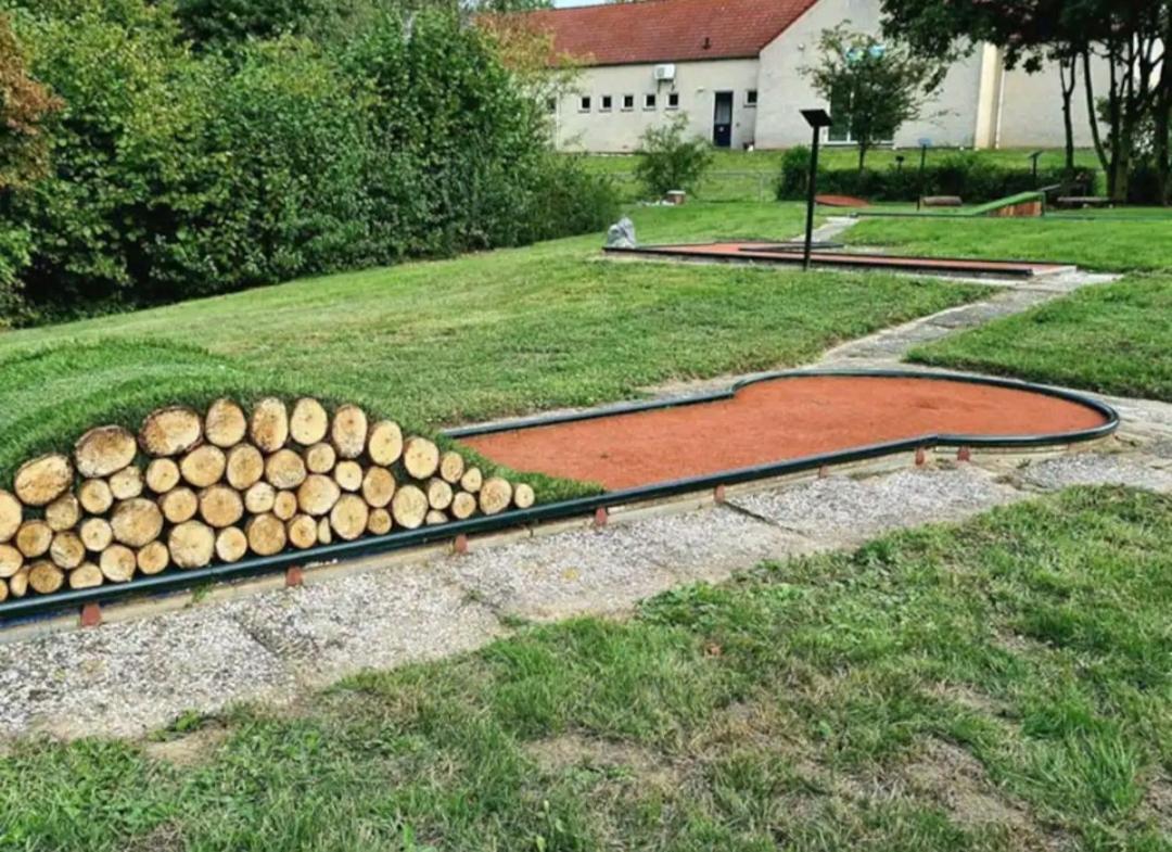 7 Person House With Garden, Firepit, Swimming Lake, Hammock, Child Friendly, In- And Outside Playground, Slide, And Great Coffee Ewijk Exterior foto